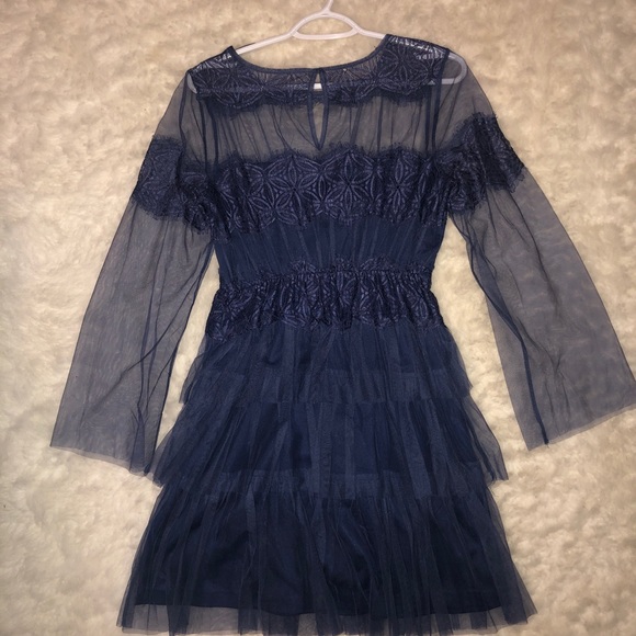 Dress - Picture 2 of 3